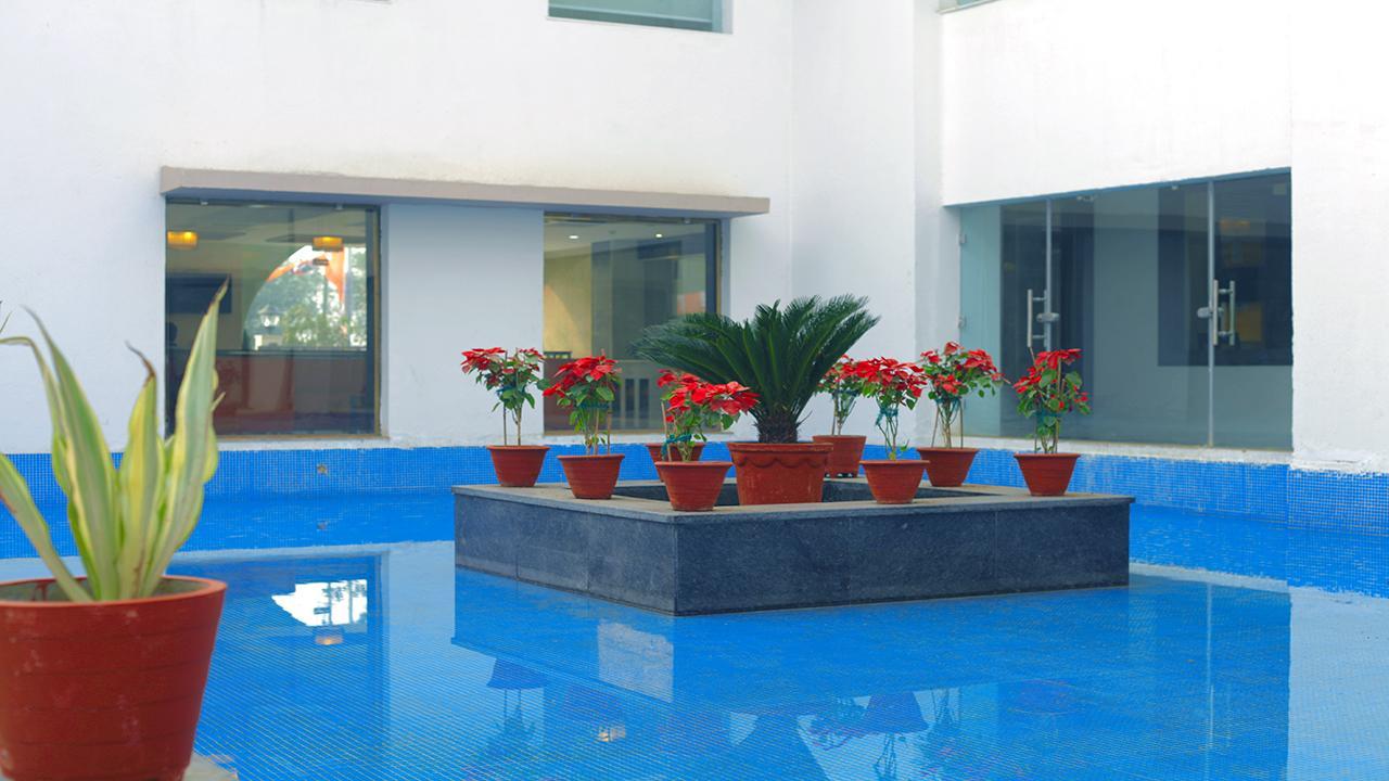 Santosh Dham Hotel Vrindavan