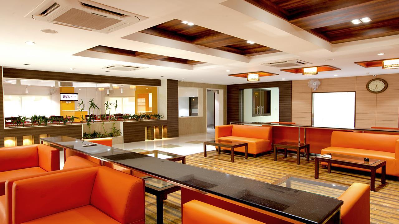 Santosh Dham Hotel 3*