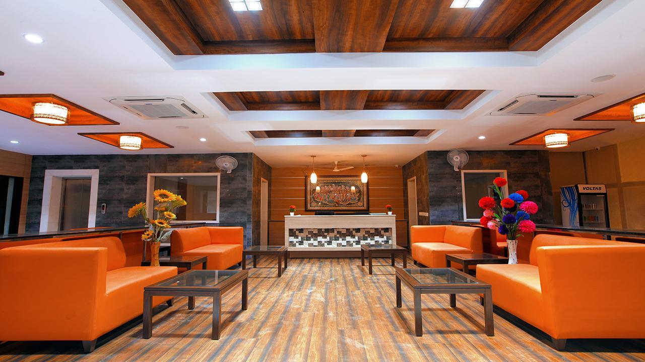 Santosh Dham 3*